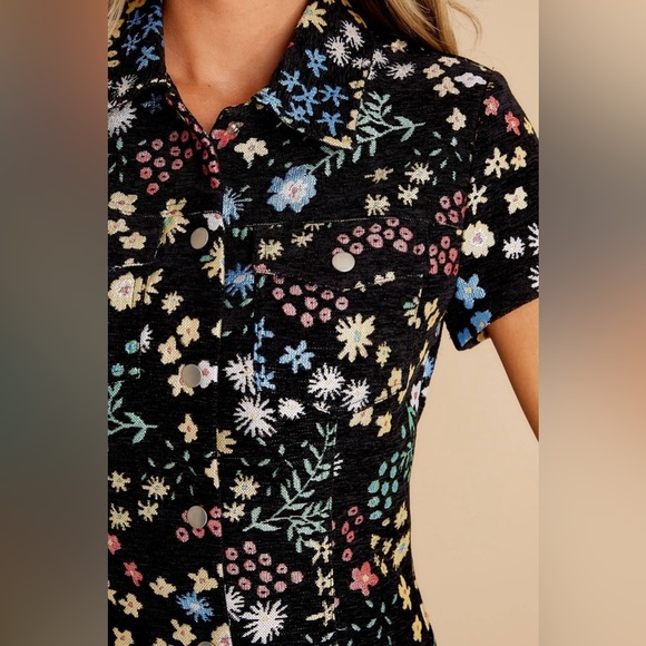 STORIA Honeydew Dress – Black Floral Mini Snap Shirt Dress. Runs small! - Picture 15 of 16